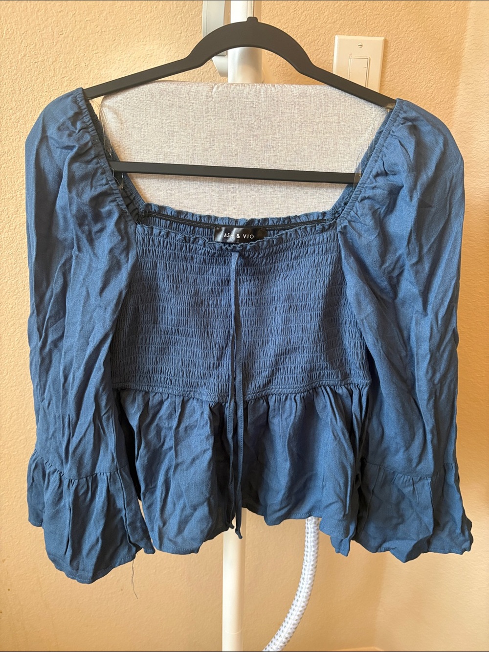 boot barn new with tags Navy Smocked Square-Neck Peplum Top